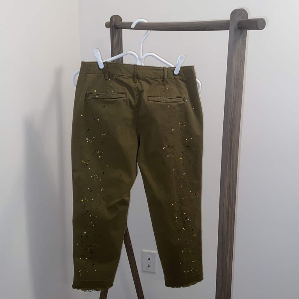 GAP - Picture 3 of 4
